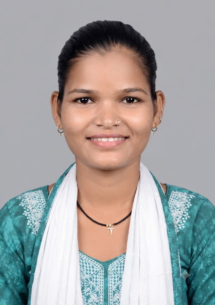 Savitri Bheem Thakur - Part time Cleaner and Baby Sitter in Malad East in Mumbai